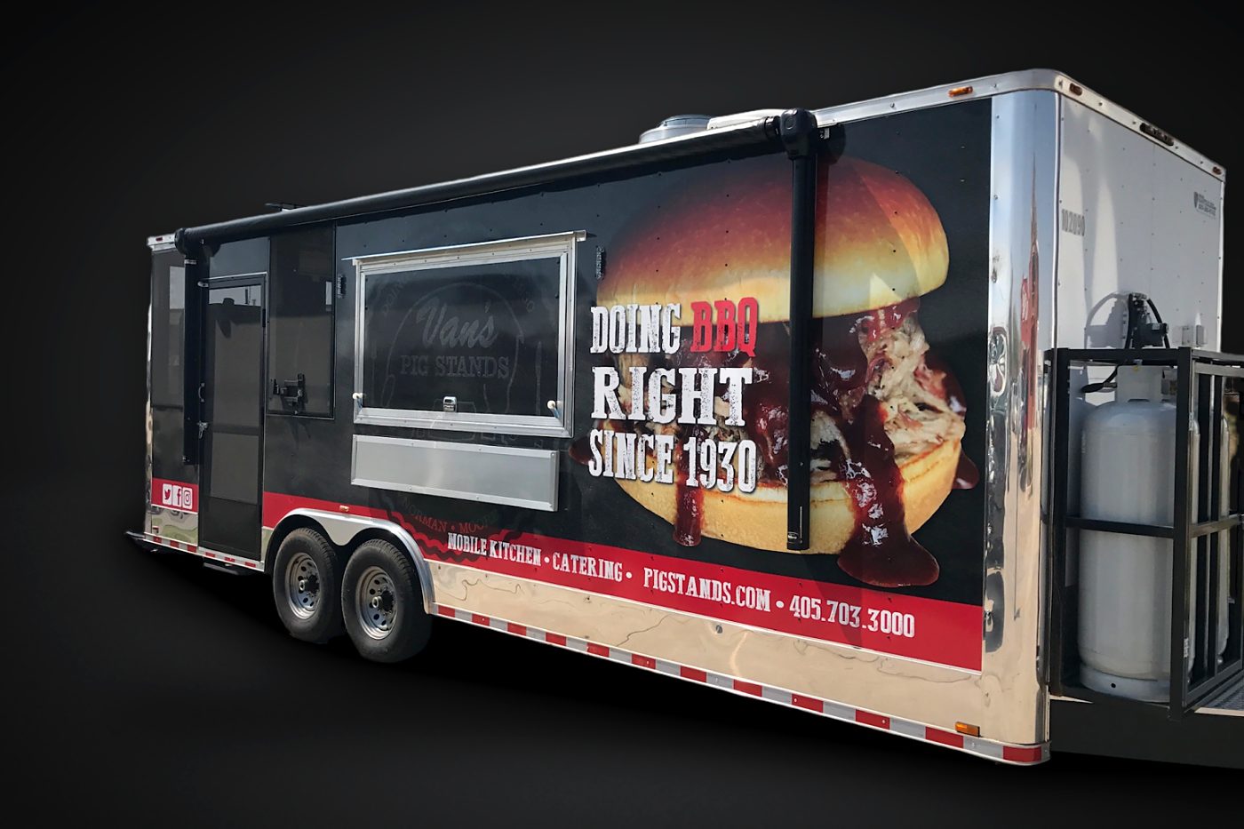 Van's Pig Stands BBQ food trailer wrap: Doing BBQ Right Since 1930