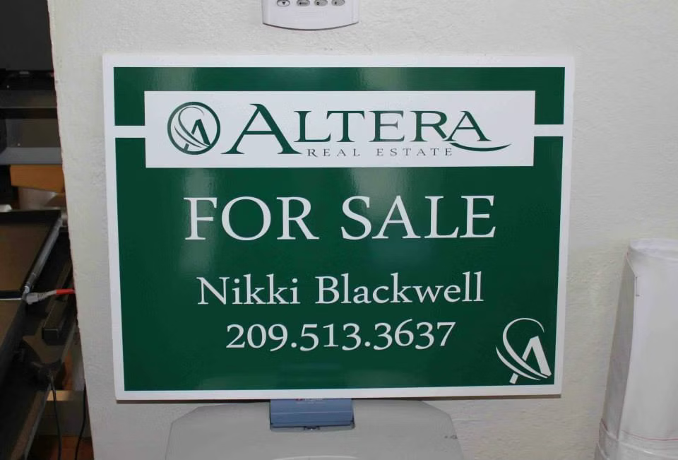 Snowy peaks thumbnail