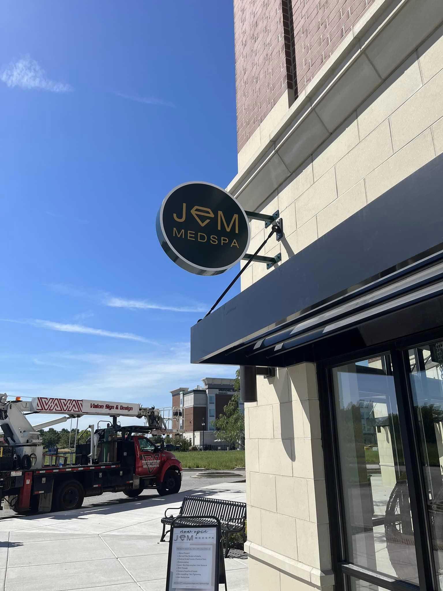 Dog portrait thumbnail